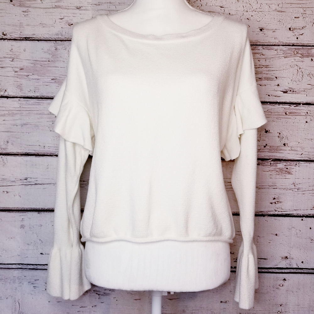 Zara Knit Cream Ruffled Sleeve L/S Top